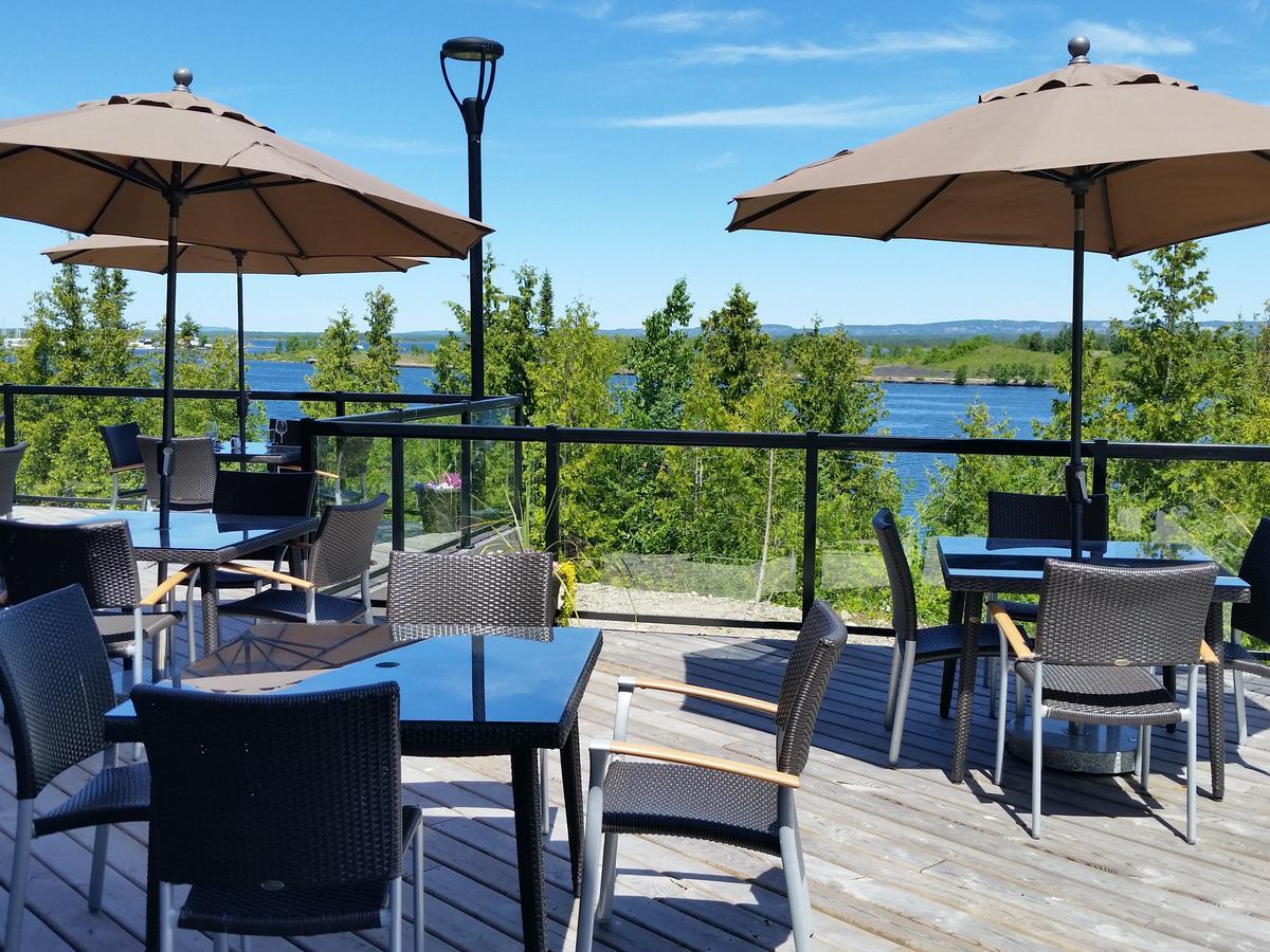 Manitoulin Hotel And Conference Centre Little Current Eksteriør bilde