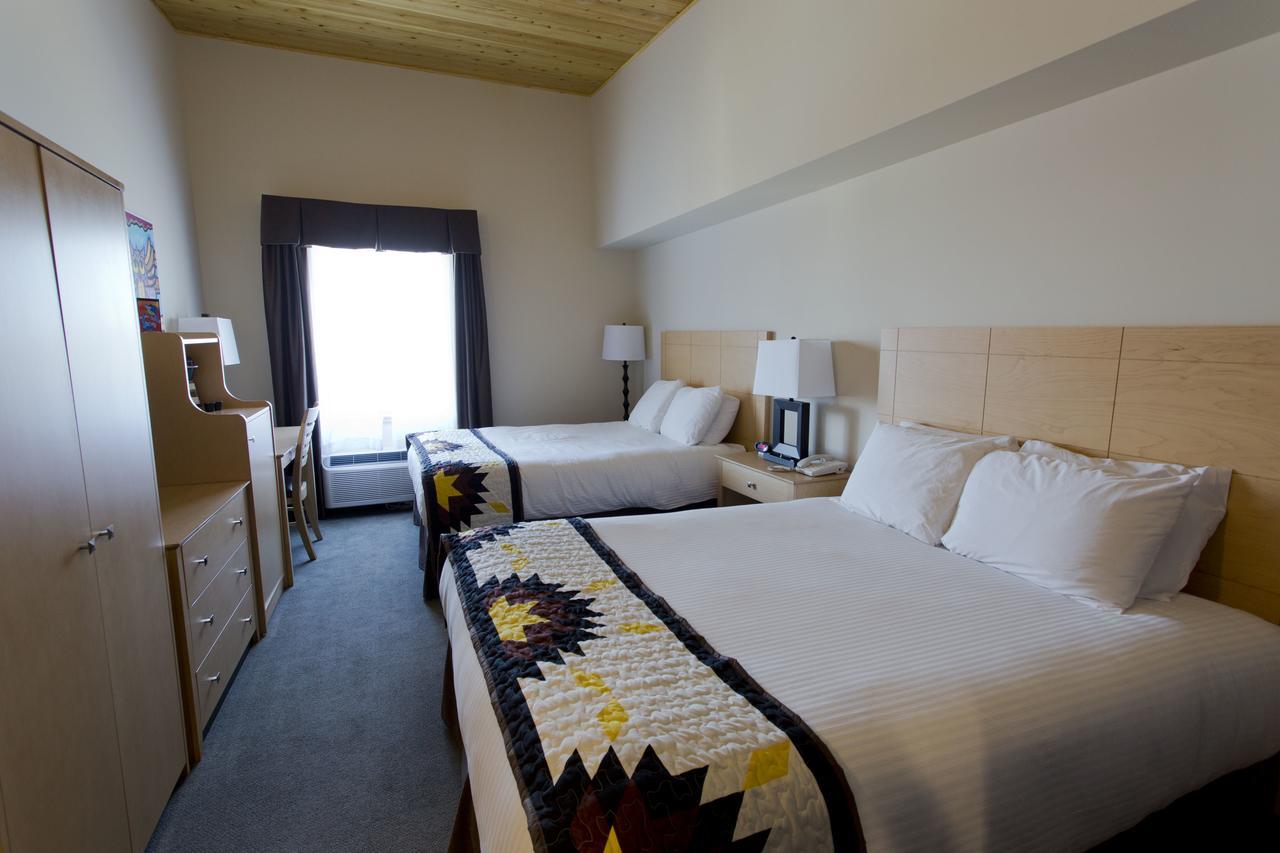 Manitoulin Hotel And Conference Centre Little Current Eksteriør bilde